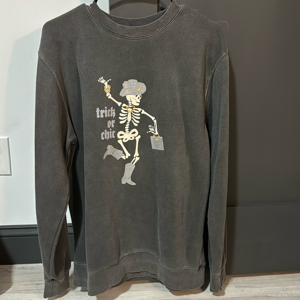 Living Fully Co Trick or Chic Sweatshirt